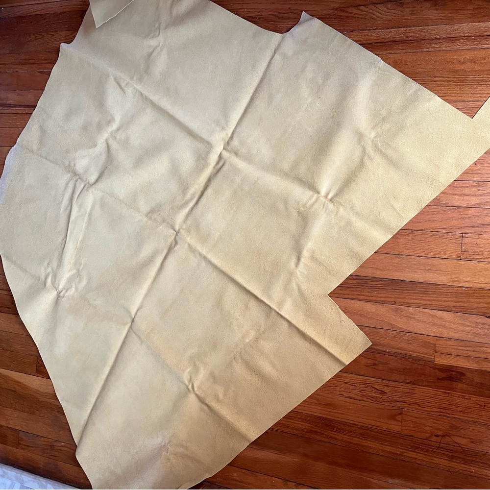 Lemon Yellow Leather - large irregular size - Picture 9 of 13